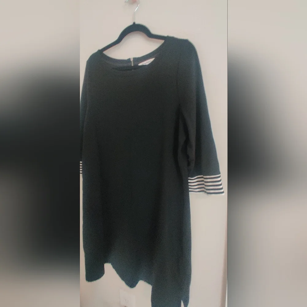 Tommy Bahama Black A-line Dress with Striped Sleeves Sz XL - Picture 6 of 6